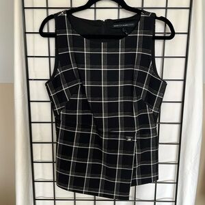 NWT White House Black Market Black Plaid Fitted Top size 4